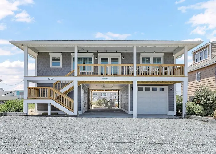 Charming 3 Bedroom House With Views Of The Ocean And The Sound